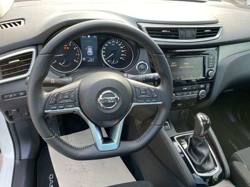 Nissan Qashqai N-Connecta 360° Navi 8-fach-Bereift